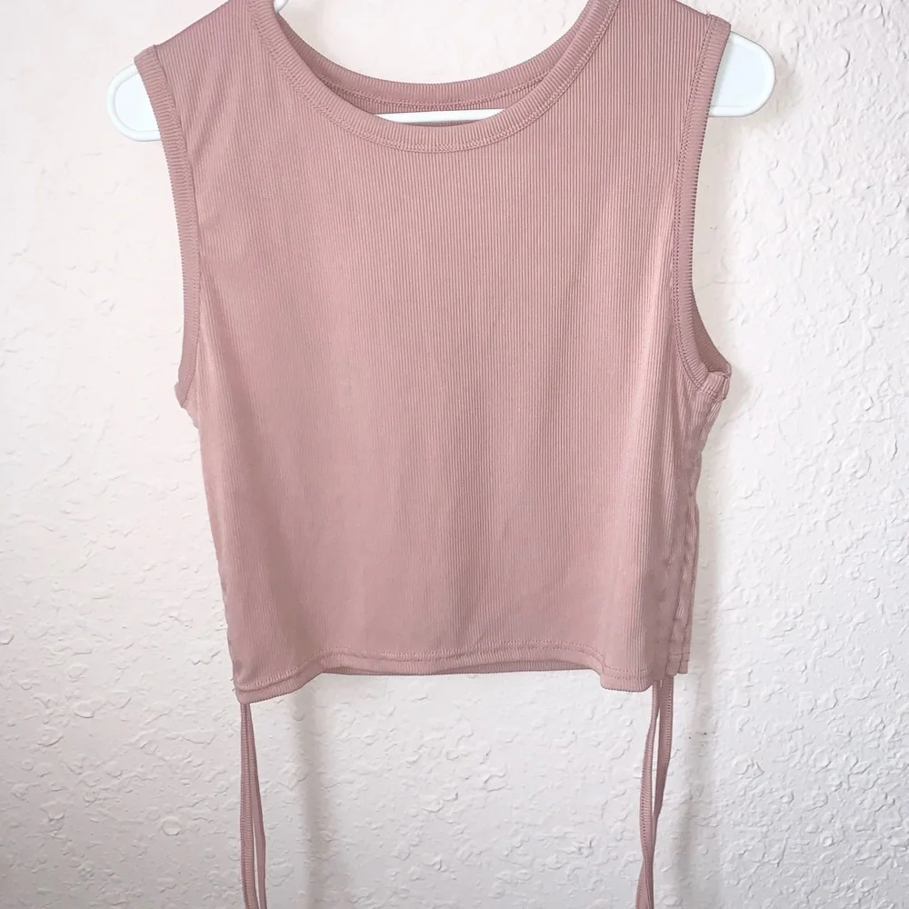 Plus Drawstring Side Rib-knit Tank Top - Picture 3 of 3